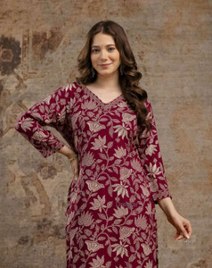 Dressar Women Printed Straight Kurta