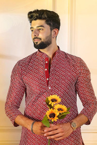 Progetto Men Embroidered Straight Kurta