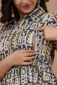 UR7 Women Printed Anarkali Kurta