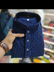 CRYSTALREVENUE Men Chikan Embroidery Straight Kurta