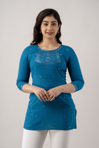 CKM Women Embroidered Straight Kurta