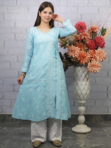 Chikirpolo Women Chikan Embroidery A-line Kurta