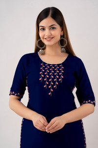 Sehrish Store Women Embroidered Straight Kurta