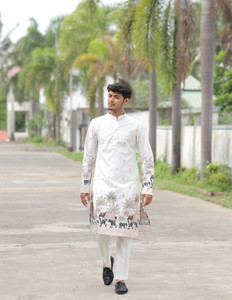 HOUSE OF SANSKRUTI Men Woven Design Straight Kurta - Buy HOUSE OF SANSKRUTI  Men Woven Design Straight Kurta Online at Best Prices in India |  Flipkart.com