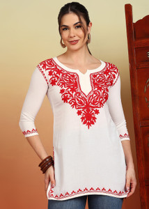 TOP N THREAD Women Embroidered Straight Kurta