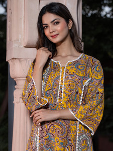Tabeedah Women Self Design Pakistani Kurta
