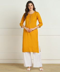 VEDANA Women Embroidered Straight Kurta