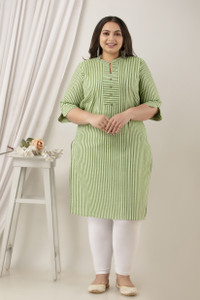 Shritika Fashions Women Self Design Straight Kurta