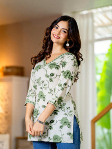 Lakasadapapel Women Floral Print Straight Kurta