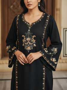 NEWLISTING Women Embroidered, Embellished Straight Kurta