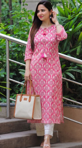 Sa Rasa Women Printed Straight Kurta