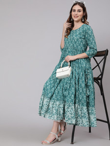 GLAM ROOTS Women Floral Print Flared Kurta