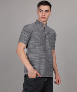 AH69 Men Embroidered Straight Kurta