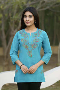 Lucknowi Chikankari Women Chikan Embroidery Straight Kurta