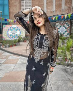 Chikankari by zainab Women Chikan Embroidery Straight Kurta