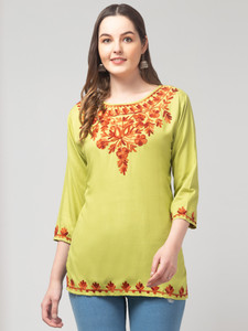 FamBee Women Embroidered Straight Kurta
