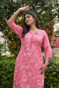 Tabeedah Women Printed A-line Kurta