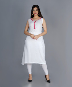 Dityaa Women Embroidered Straight Kurta