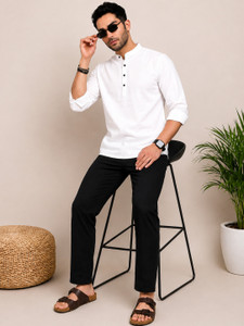 LIRMO Men Solid Straight Kurta