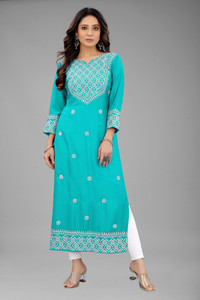 fantasy fab Women Embroidered Straight Kurta