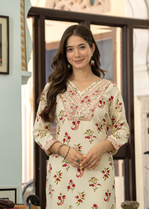 BKApparels Women Embroidered Straight Kurta