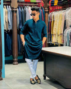 KURTAFORMEN Men Chikan Embroidery Straight Kurta