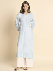 EKASYA Women Embroidered Straight Kurta