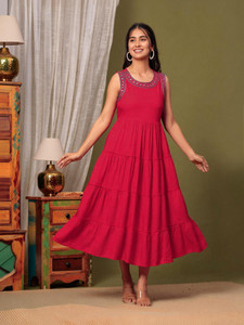 HouseOfCommon Women Embroidered, Solid Anarkali Kurta