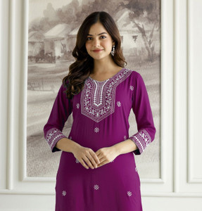 PETOPIAN Women Embroidered Straight Kurta