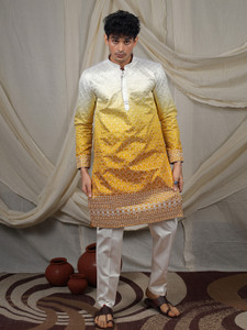 Varbandhan Men Embroidered Straight Kurta