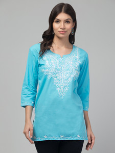 FamBee Women Embroidered Straight Kurta