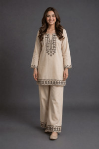 IBRANA Women Embroidered Straight Kurta