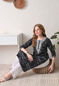 PHYSIL Women Printed Straight Kurta