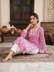 WULAMIA Women Floral Print Straight Kurta