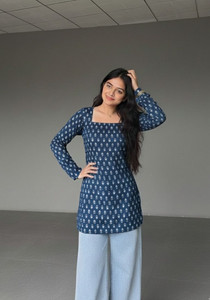SR FASHION HUB Women Printed Straight Kurta