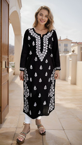 Elaasa Women Chikan Embroidery Straight Kurta