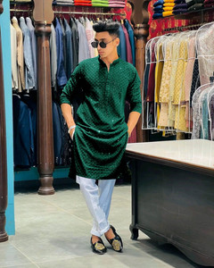 KURTAFORMEN Men Chikan Embroidery Straight Kurta