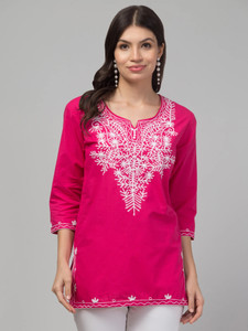 VESTIYAPLUS Women Embroidered Straight Kurta
