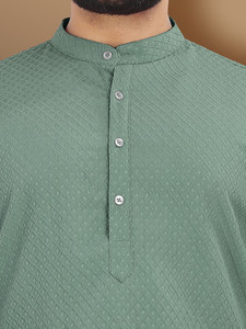 VTEXX Men Self Design Straight Kurta