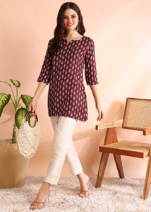 DSK STUDIO Women Floral Print Straight Kurta