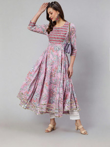 GLAM ROOTS Women Floral Print Flared Kurta