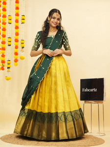 Fabcartz Self Design Semi Stitched Lehenga Choli