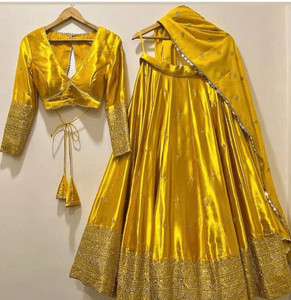 AVSAR TRENDZ Embroidered Semi Stitched Lehenga Choli