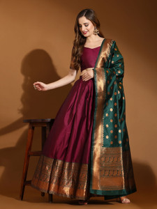 SEMORE Self Design Semi Stitched Lehenga Choli