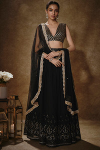 Neel Art Embroidered Semi Stitched Lehenga Choli