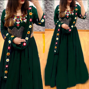 kamaldesigner Embroidered Semi Stitched Lehenga & Crop Top