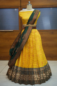 SHREE CREATION Self Design Semi Stitched Lehenga Choli