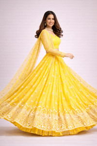 Styloxia Embroidered, Embellished Semi Stitched Lehenga Choli