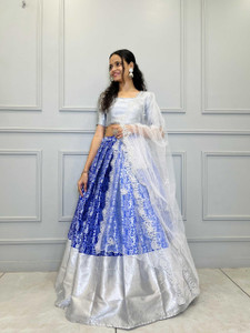 SHREEENATHJICREATION Self Design Semi Stitched Lehenga Choli