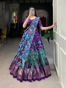 ANGJOTI Printed Semi Stitched Lehenga Choli